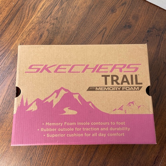 Women’s Sketcher Trail Shoes - Picture 8 of 11